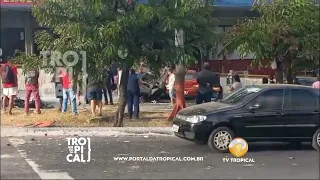 Veículo desgovernado capota e atinge dois motociclistas e um carro na Av. Salgado Filho