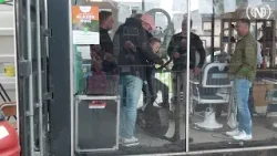 Glazen Huis actie: Zo ging het met de eerste fietser