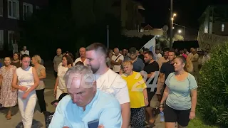 Divjaka kundër shkrirjes si bashki! Mbahet protesta e 42-të kundër bashkimit me Lushnjën