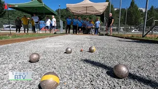 Seniori súťažili v petangu