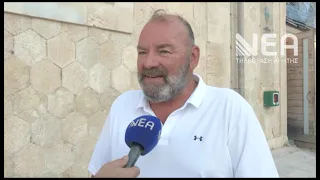 ΟΙ ΤΟΥΡΙΣΤΕΣ ΑΔΕΙΑΣΑΝ ΤΑ ΤΑΞΙ ΑΠΟ ΤΙΣ ΠΙΑΤΣΕΣ