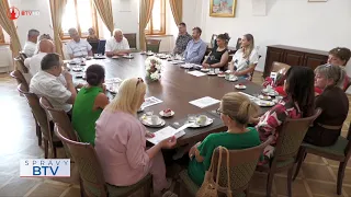 Mesto ocenilo prácu riaditeľov a pedagógov