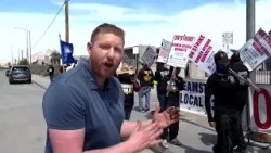 Строители в Хендерсоне продолжают трехмесячную забастовку из-за медицинского страхования и повыше...