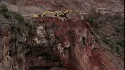 Pas 8 orësh paralizë pas rënies së gurëve, vijon normalisht qarkullimi në aksin Librazhd-Përrenjas Pas 8 orësh paralizë pas rënies së gurëve, vijon normalisht qarkullimi në aksin Librazhd-Përrenjas