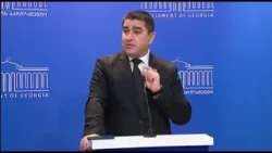 პ-თი დაწყებულ სიტყვებს ნუ გაეთამაშებიან, შეიძლება სხვა სიტყვებიც მოჰყვეს ამ რიგში - პაპუაშვილი