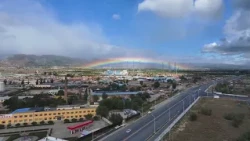 🌈На севере Китая появилась необычно низкая радуга