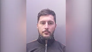 TURISTI VRITET NË KSAMIL/ 20-vjeçari u gjet i pajetë në shezlongët e plazhit, arrestohet autori