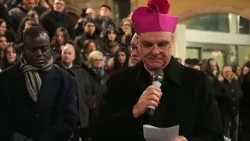 Il dolore si fa canto In migliaia per il venerdì santo sulmonese Il dolore si fa canto In migliaia per il venerdì santo sulmonese