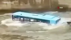 Rusya'da yolcu otobüsü nehre düştü: 4 ölü
