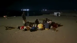 Más de mil migrantes permanecen sin agua en la playa del Trampolín y el entorno del CETI