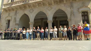 Minut de silenci pels terratrèmols de Veneçuela