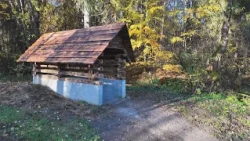 Opravená grófska studňa