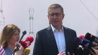 „Не дај боже повеќе такви Влади“: Филипче наместо да се извини, ги брани и фали Заев и Ковачевски