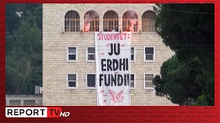 Dita e 30-të e tubimit nis me tensione për një banderolë, protestuesit ‘mësyjnë’ te Politeknikun