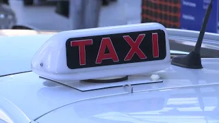 Più taxi in estate e corse condivise, pronto il nuovo regolamento: in arrivo anche l'app unica