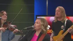 Carri Smithey Band performs live on FOX8: Part 1