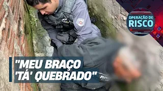 Man tries to escape arrest and surprises police by throwing "suspicious bag" onto roof