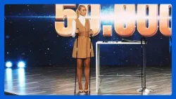 Monika präsentiert Wanderstöcke in der 50k-Sale-Show bei @PEARL-TV