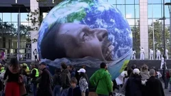 Bélgica: dezenas de milhares marcham em Bruxelas por ação climática urgente