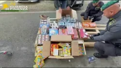 Sequestrati prodotti contraffatti e non sicuri e articoli pirotecnici illegalmente detenuti Sequestrati prodotti contraffatti e non sicuri e articoli pirotecnici illegalmente detenuti
