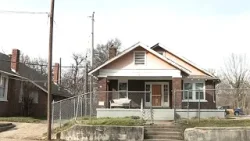 В доме в Мемфисе, где находился мужчина, умерший от передозировки, снова провели обыск, сообщает ...