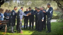 LEVE SUA FAMÍLIA AOS PÉS DA CRUZ LEVE SUA FAMÍLIA AOS PÉS DA CRUZ