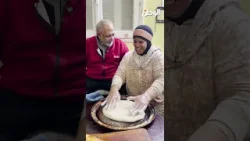 العِشرة الحلوة ليها طعم..   شمس النهار وزوجها يقدّموا فطير مشلتت معمول بحب