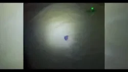 Rescatan a dos personas tras crecida de arroyo