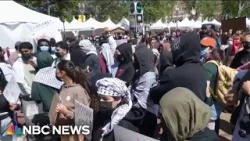 USC students protesting after pro-Palestinian valedictorian speech canceled