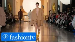От структуры к потоку: коллекция Songzio весна/лето 2026, Неделя моды в Париже | FashionTV | FTV От структуры к потоку: коллекция Songzio весна/лето 2026, Неделя моды в Париже | FashionTV | FTV