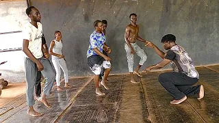 Burkina Faso: Vibra-Sign, a technique that gets the deaf and hard of hearing dancing
