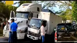 Multi-vehicle accident at kilometer 188 of the Pan-American Highway causes extensive damage