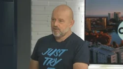 California Republican gubernatorial candidate Steve Hilton speaks with ABC10