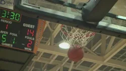 Школьный баскетбол: Пенфилд и Клаймер одержали победы.