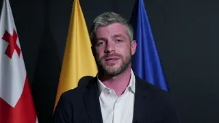 დამფრთხალი ხელისუფლების უბადრუკი მცდელობაა, პოლიტიკურ განცხადებებზე პოლიტიკოსები დაიბარონ - კუპრაძე