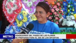 FLOWER MARKET VENDORS PREPARE FOR DAY OF THE DEAD