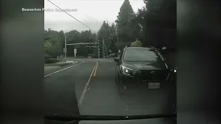 Wild dashcam video shows road rage suspect driving in reverse in Oregon