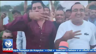 Mario Urioso leads caravan in Atoyac in support of Esthela Damián