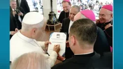 El papa León XIV es asociado de una cooperativa en Medellín