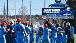 Марк Махтольф из «Гонзаги» побил рекорд программы по количеству побед. Марк Махтольф из «Гонзаги» побил рекорд программы по количеству побед.