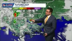 В пятницу и в эти выходные вероятность дождя выше. В пятницу и в эти выходные вероятность дождя выше.