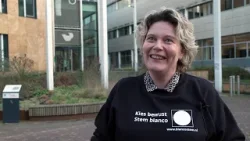 De blanco stem als protest, bij twijfel of voor de vernieuwing van het politieke systeem. De blanco stem als protest, bij twijfel of voor de vernieuwing van het politieke systeem.