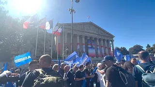Γαλλία: Στους δρόμους χιλιάδες αστυνομικοί – Ζητούν αυξήσεις και ενίσχυση προσωπικού