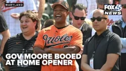 Губернатора штата Мэриленд Уэса Мура освистали на стадионе «Камден Ярдс». Губернатора штата Мэриленд Уэса Мура освистали на стадионе «Камден Ярдс».