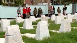 Активисты народного фронта провели субботник по благоустройству воинских захоронений