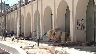 Bari, giacigli e tende in corso Italia. InConTra: "Capiamo il disagio ma sono persone in difficoltà"