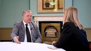 A litván pénzügyminiszter szerint Uszmanov levétele a szankciós listáról gyengének mutatná az EU-t