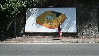 Mysterious posters appear on city streets: meaning remains unknown 08/08/2026