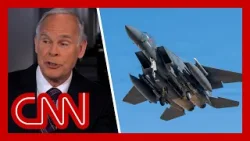 Сбитый пилот истребителя F-15E скрывался в иранских горах, в то время как разворачивалась масштаб... Сбитый пилот истребителя F-15E скрывался в иранских горах, в то время как разворачивалась масштаб...