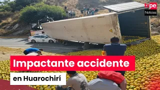 Shipping container falls on two vehicles, leaving two dead in Huarochirí